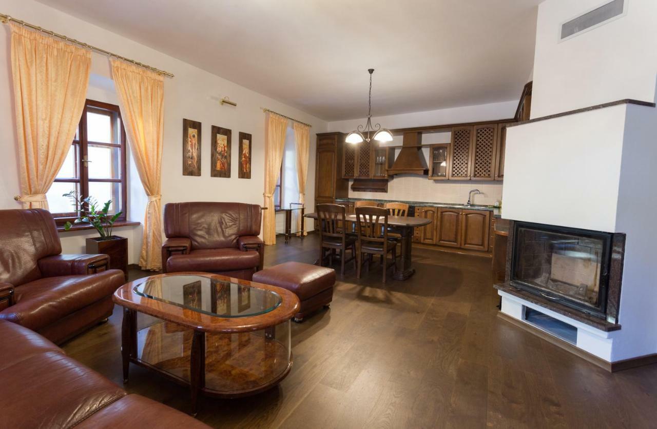 Apartman Pri Lyceu Banská Štiavnica Dış mekan fotoğraf