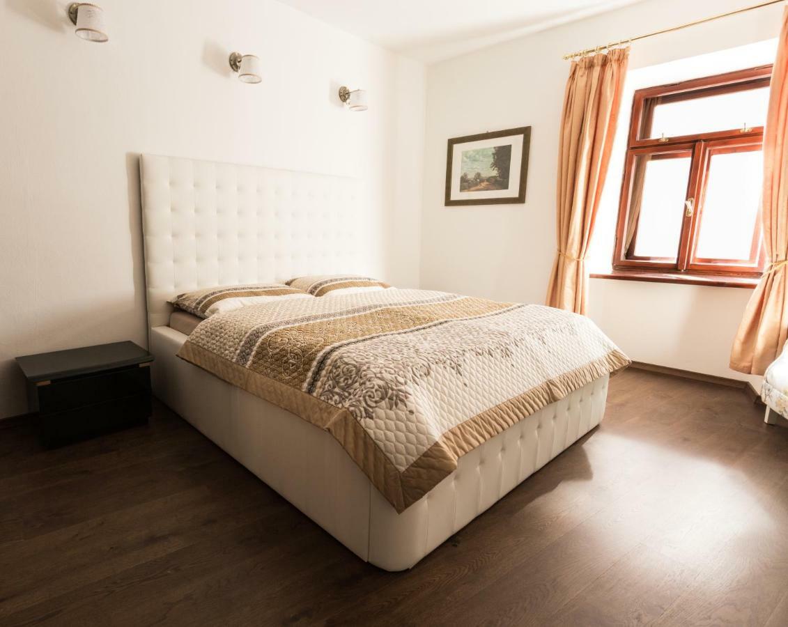 Apartman Pri Lyceu Banská Štiavnica Dış mekan fotoğraf
