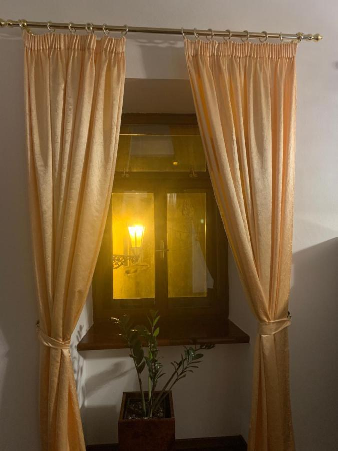 Apartman Pri Lyceu Banská Štiavnica Dış mekan fotoğraf